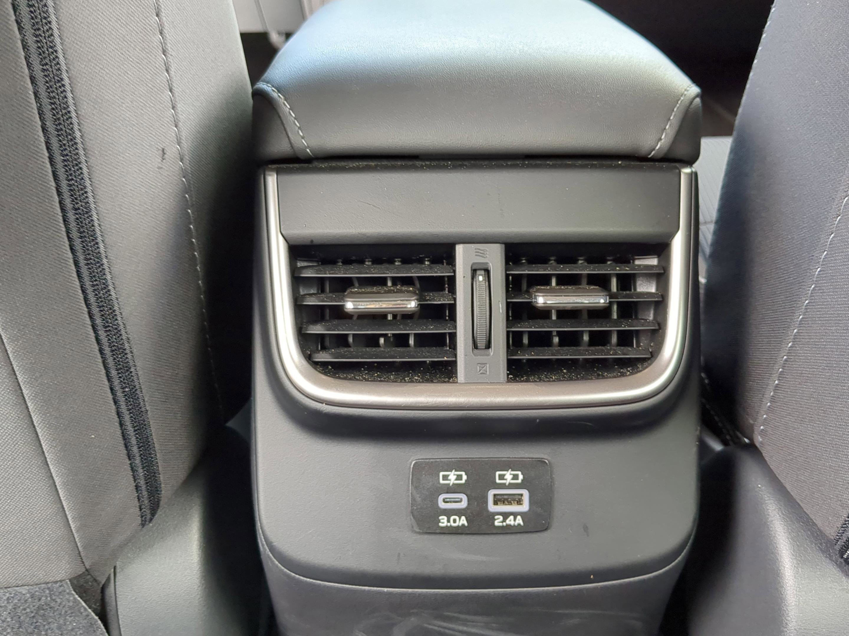 Used 2025 Subaru Legacy Premium AWD/4WD image 23