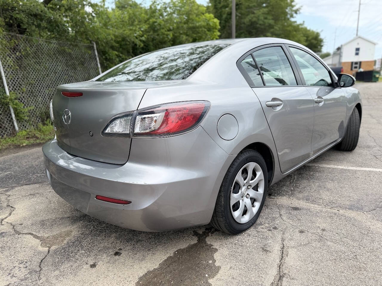 Used 2012 MAZDA MAZDA3 i Sport FWD image 3