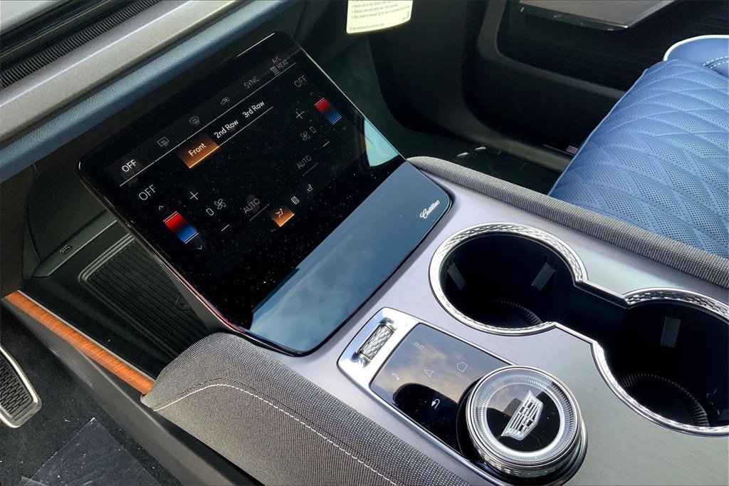 New 2026 Cadillac Vistiq Premium Luxury image 10