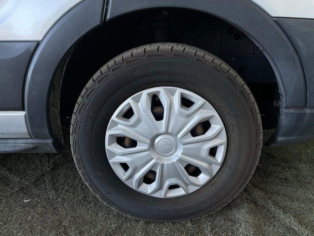 Used 2018 Ford Transit 150 XLT image 14