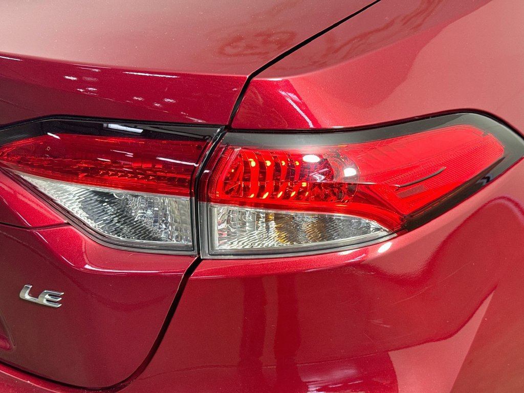 Used 2022 Toyota Corolla LE FWD image 27