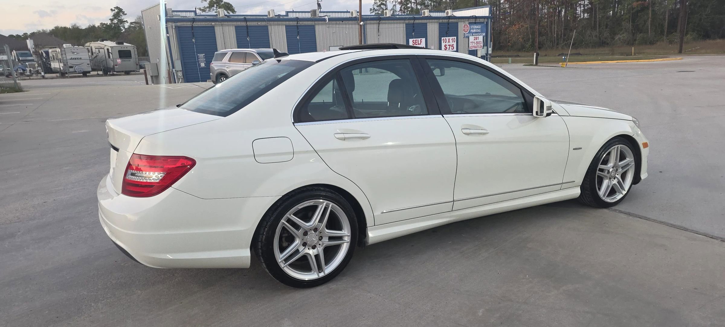 Used 2012 Mercedes-Benz C 250 Sedan image 18