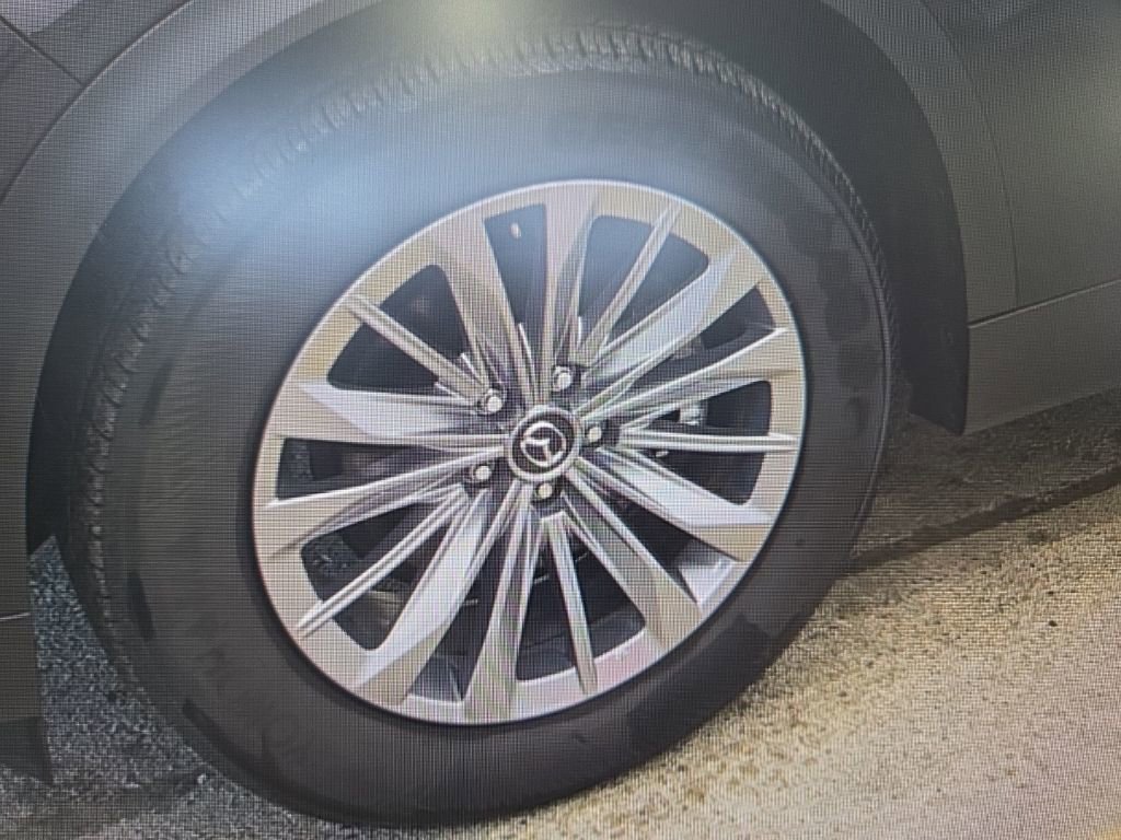 Used 2024 MAZDA CX-90 3.3 Turbo w/ Preferred Plus image 15