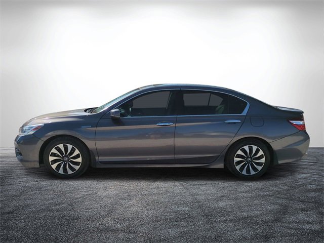 Used 2017 Honda Accord Touring image 7