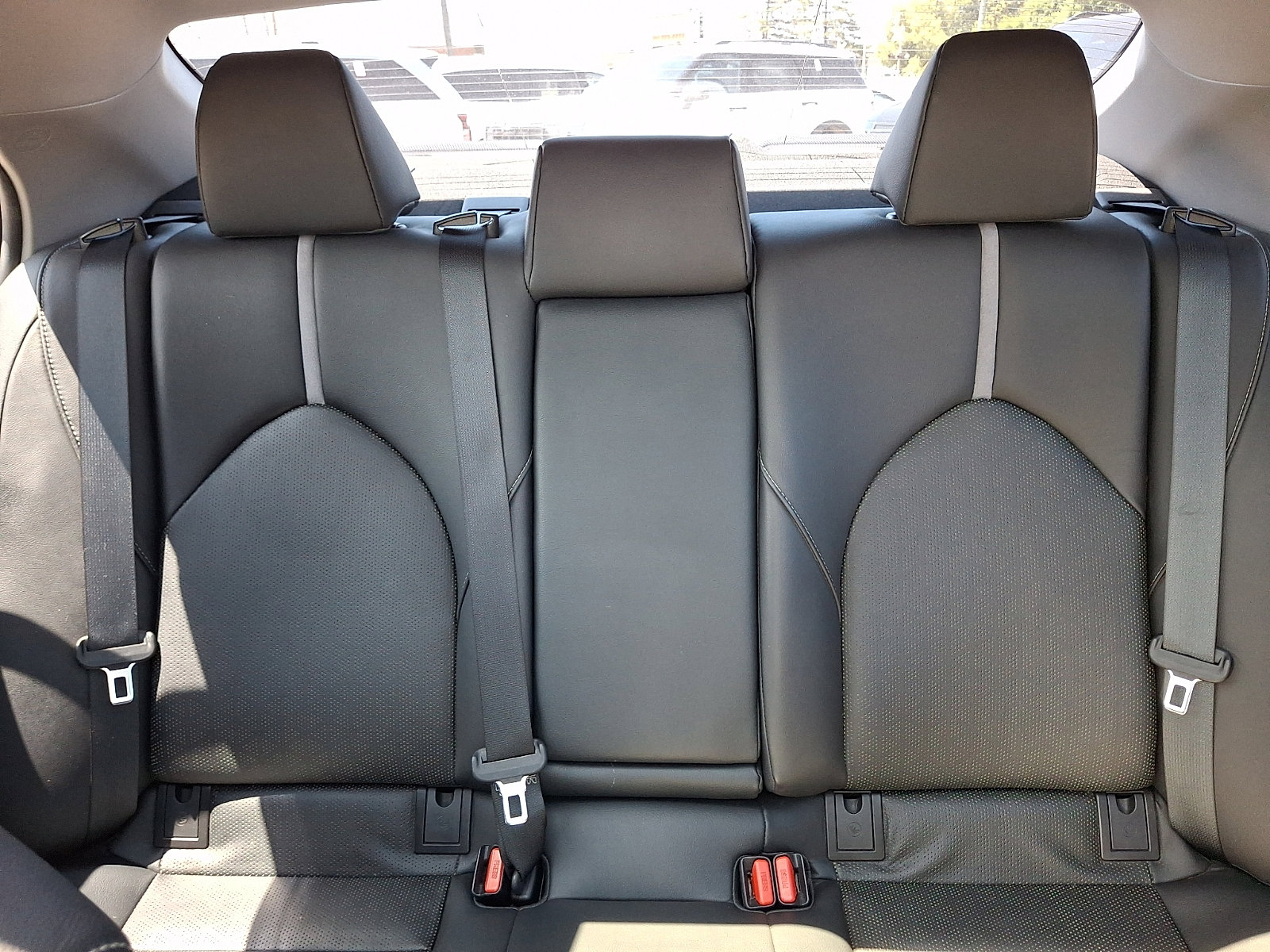 Used 2019 Toyota Camry XSE FWD image 19