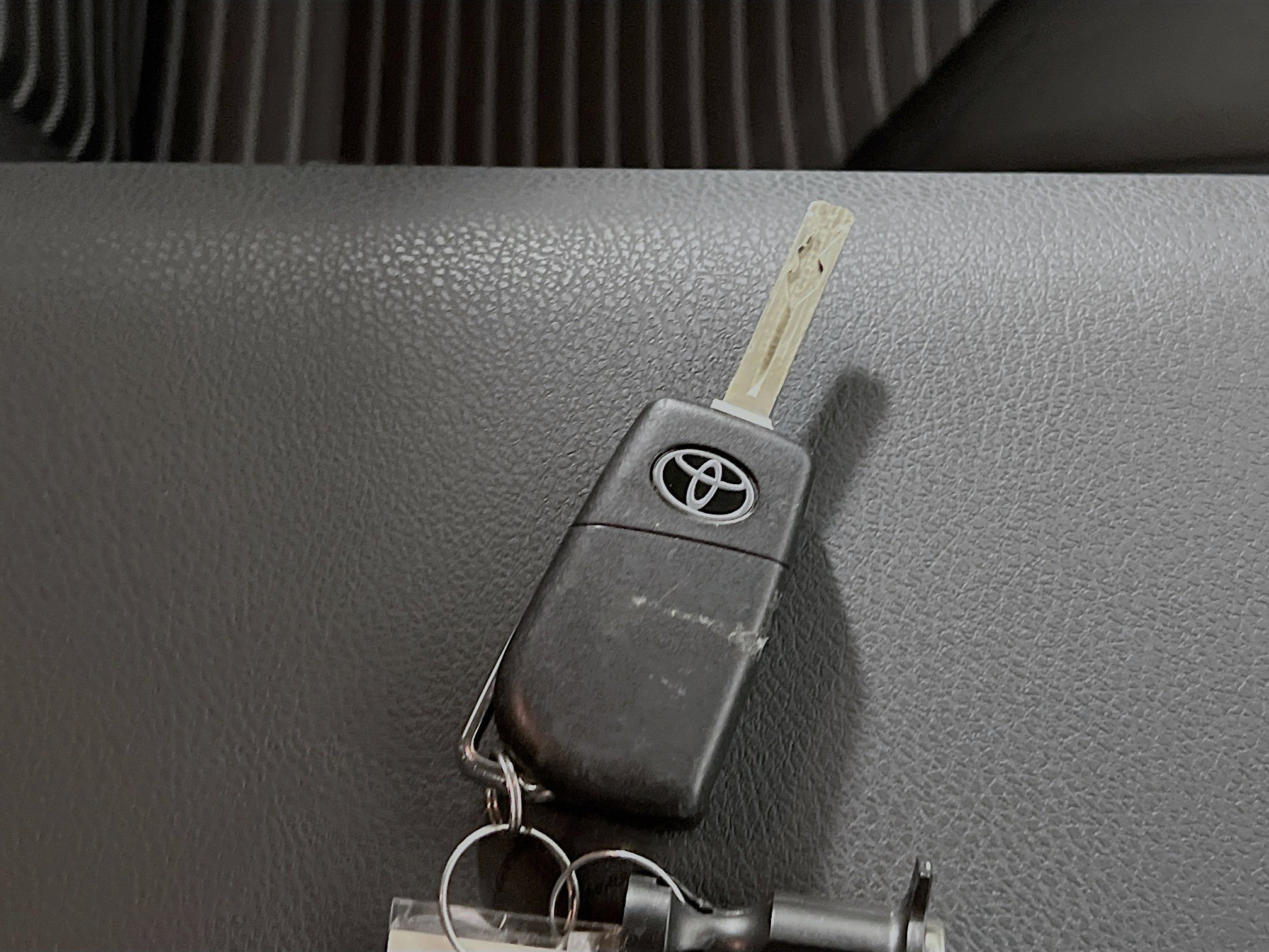 Used 2024 Toyota Camry SE image 35