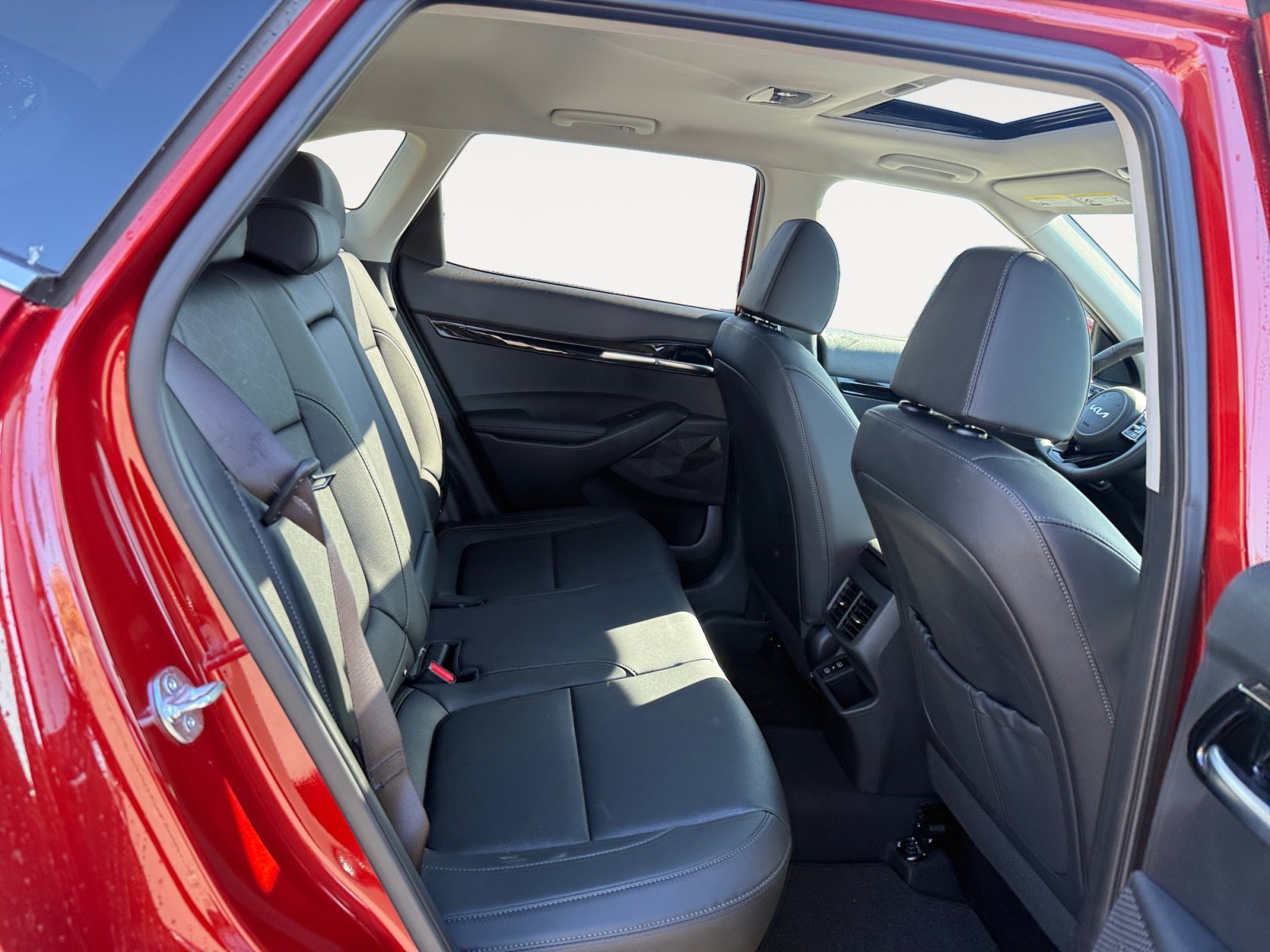 New 2026 Kia Seltos SX image 18