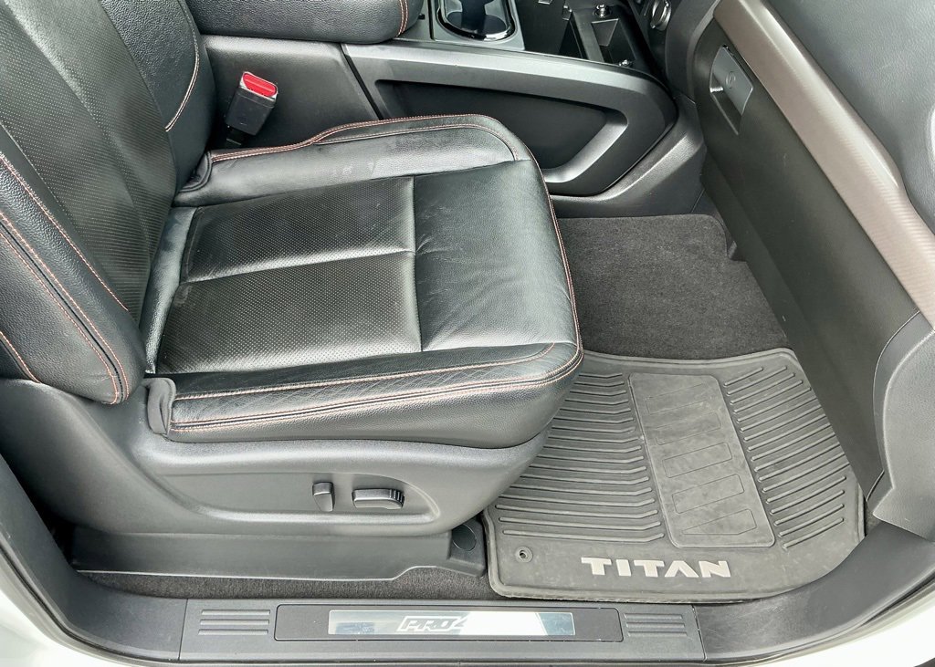 Used 2021 Nissan Titan PRO-4X w/ Pro-4x Convenience Package image 23