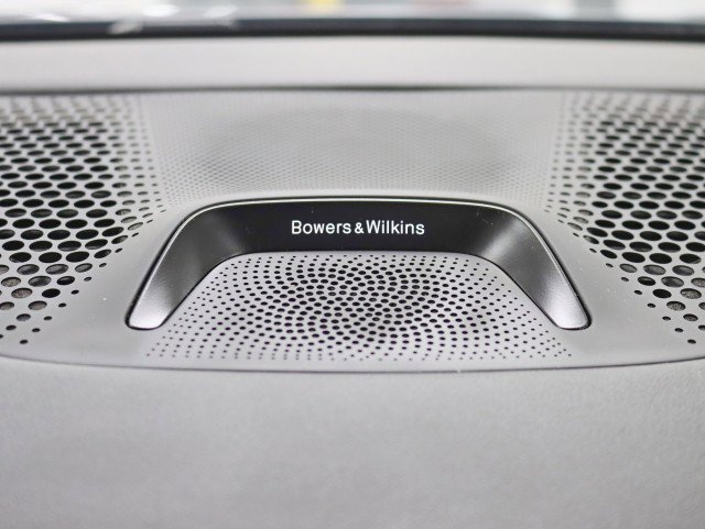 Used 2023 BMW X7 M60i w/ Executive Package image 18