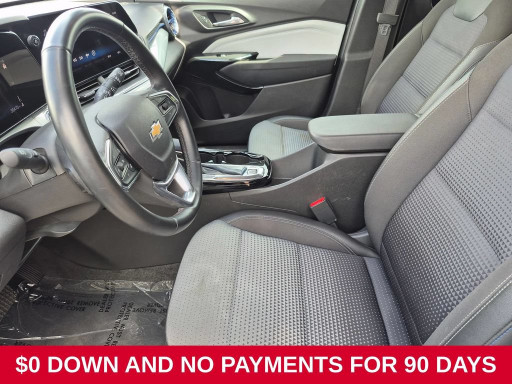Used 2025 Chevrolet Trax LT w/ LT Convenience Package FWD image 23
