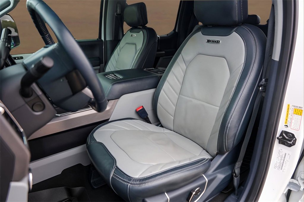 Used 2022 Ford F350 Limited image 7