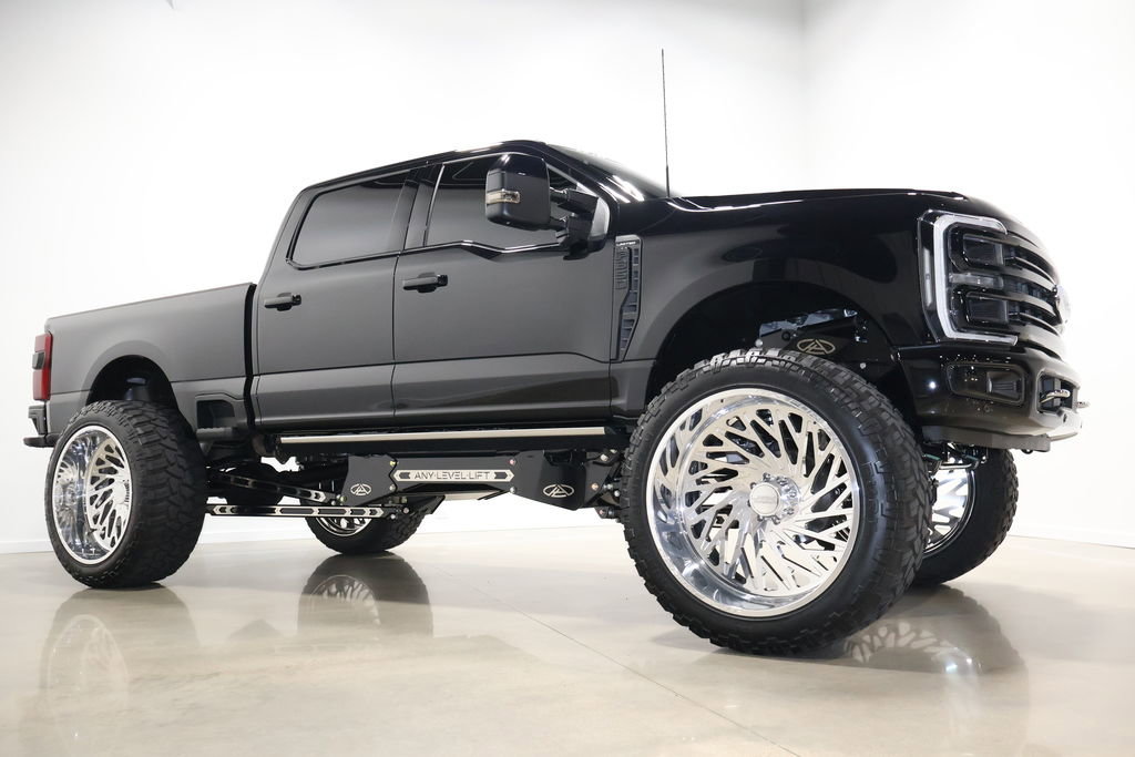 Used 2024 Ford F350 Limited w/ FX4 Off-Road Package image 75