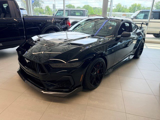 New 2025 Ford Mustang GT Premium w/ GT Performance Package RWD image 1
