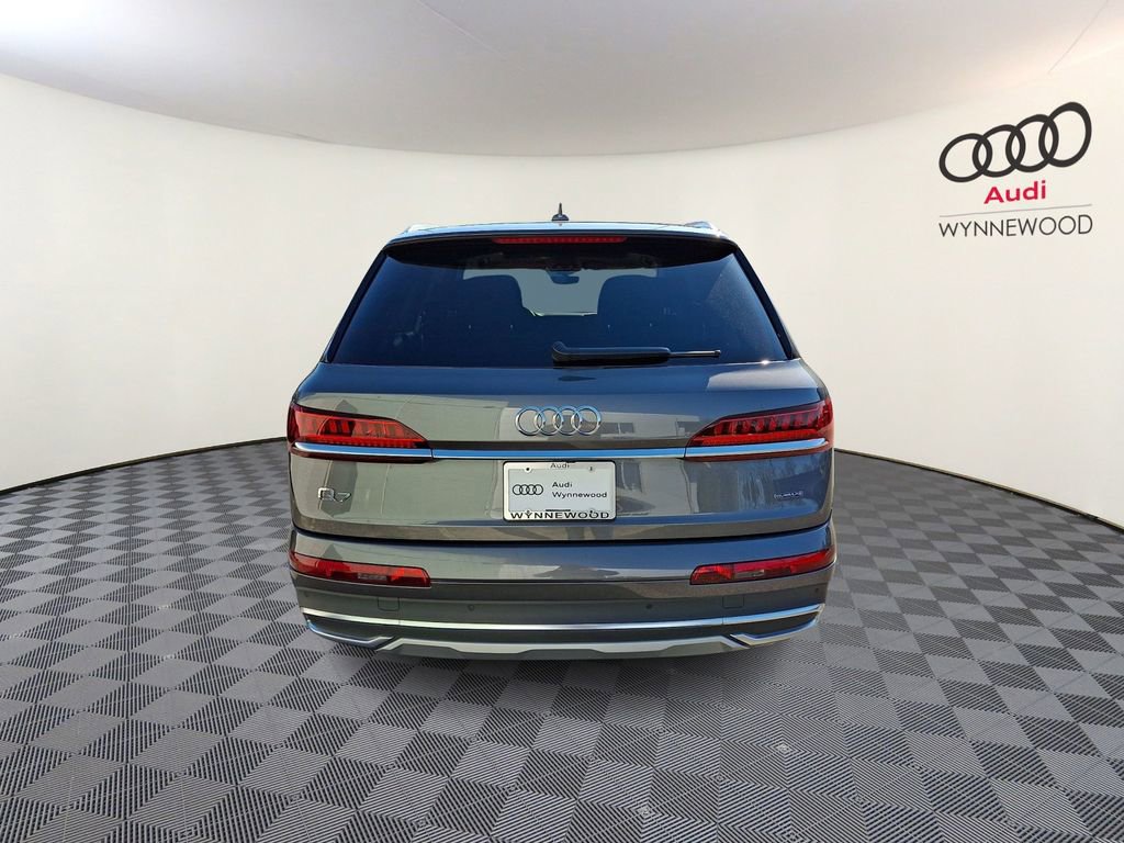 Used 2023 Audi Q7 2.0T Premium w/ Convenience Package AWD/4WD image 5