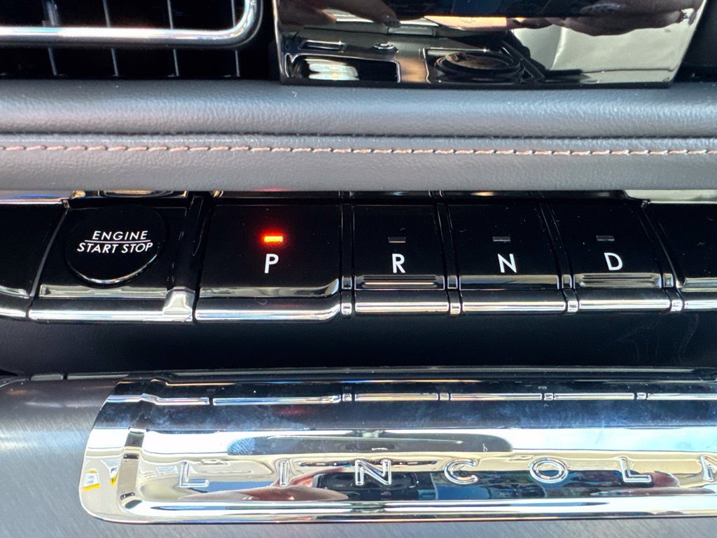 New 2027 Lincoln Aviator AWD image 33