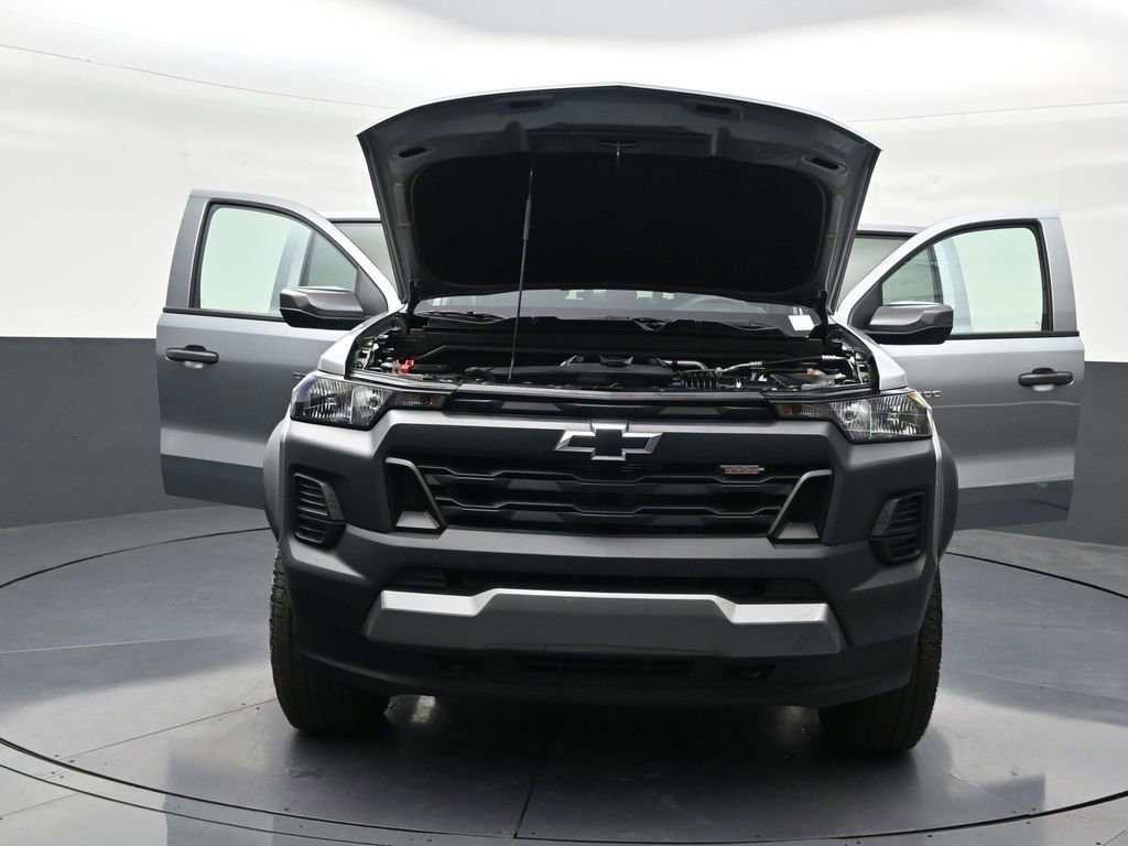 Used 2025 Chevrolet Colorado Trail Boss image 36