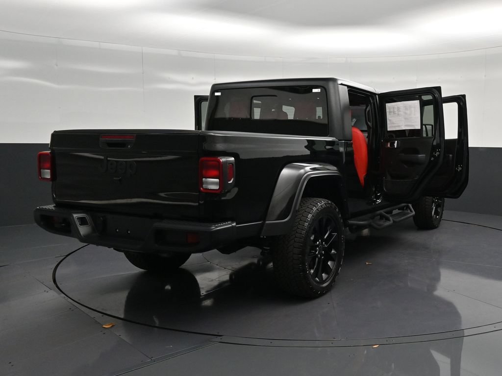 Used 2025 Jeep Gladiator Sport AWD/4WD image 35