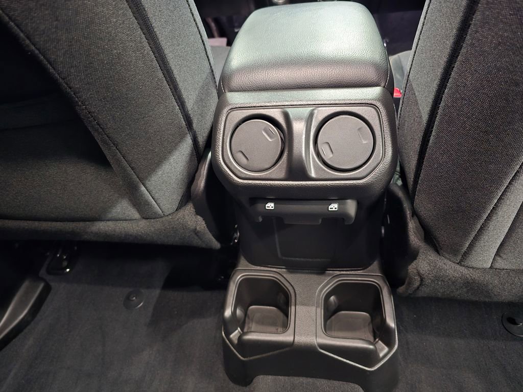 Used 2025 Jeep Wrangler Sport S image 30