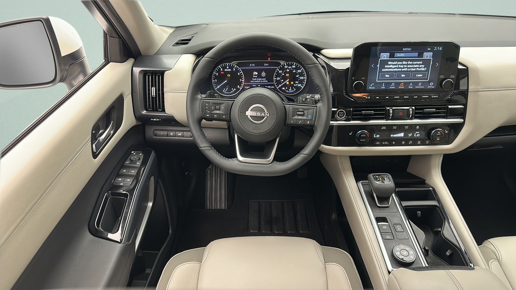 Used 2024 Nissan Pathfinder SL AWD/4WD image 11