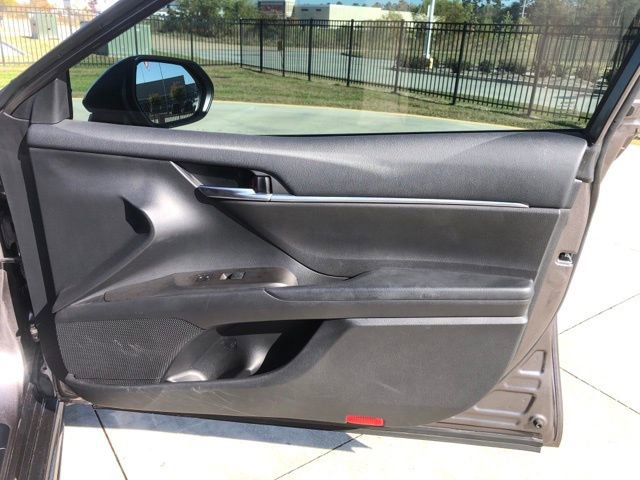 Used 2023 Toyota Camry SE image 31