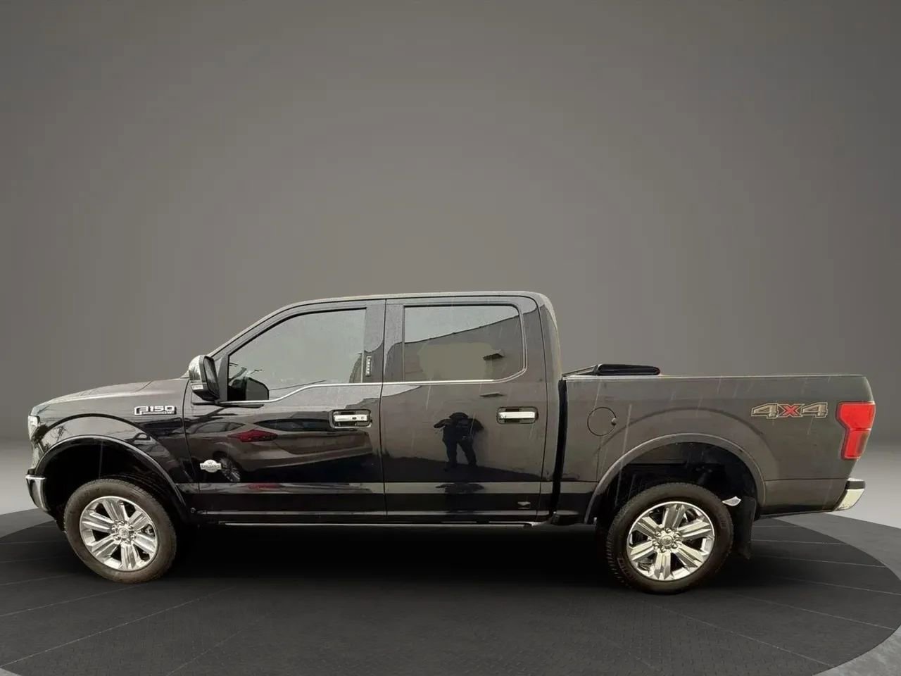 Used 2019 Ford F150 King Ranch w/ Equipment Group 601A Luxury image 8