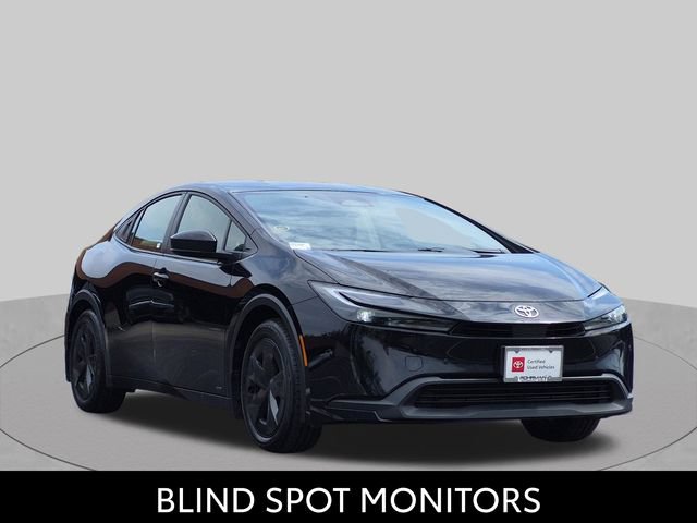 Certified 2025 Toyota Prius LE AWD/4WD image 3