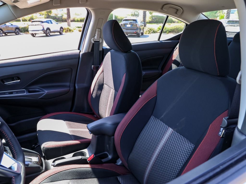 New 2025 Nissan Versa SR image 15