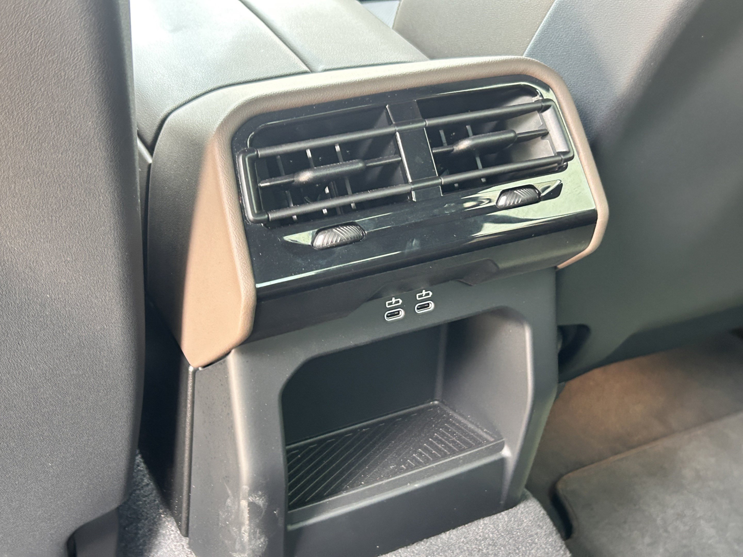 Used 2024 BMW i5 eDrive40i w/ M Sport Package RWD image 27