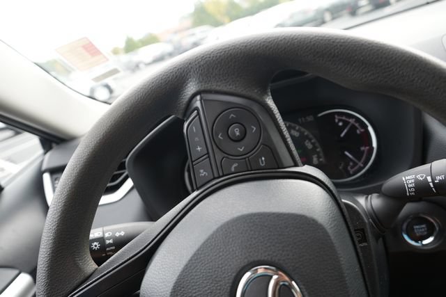 Used 2024 Toyota RAV4 XLE AWD/4WD image 24