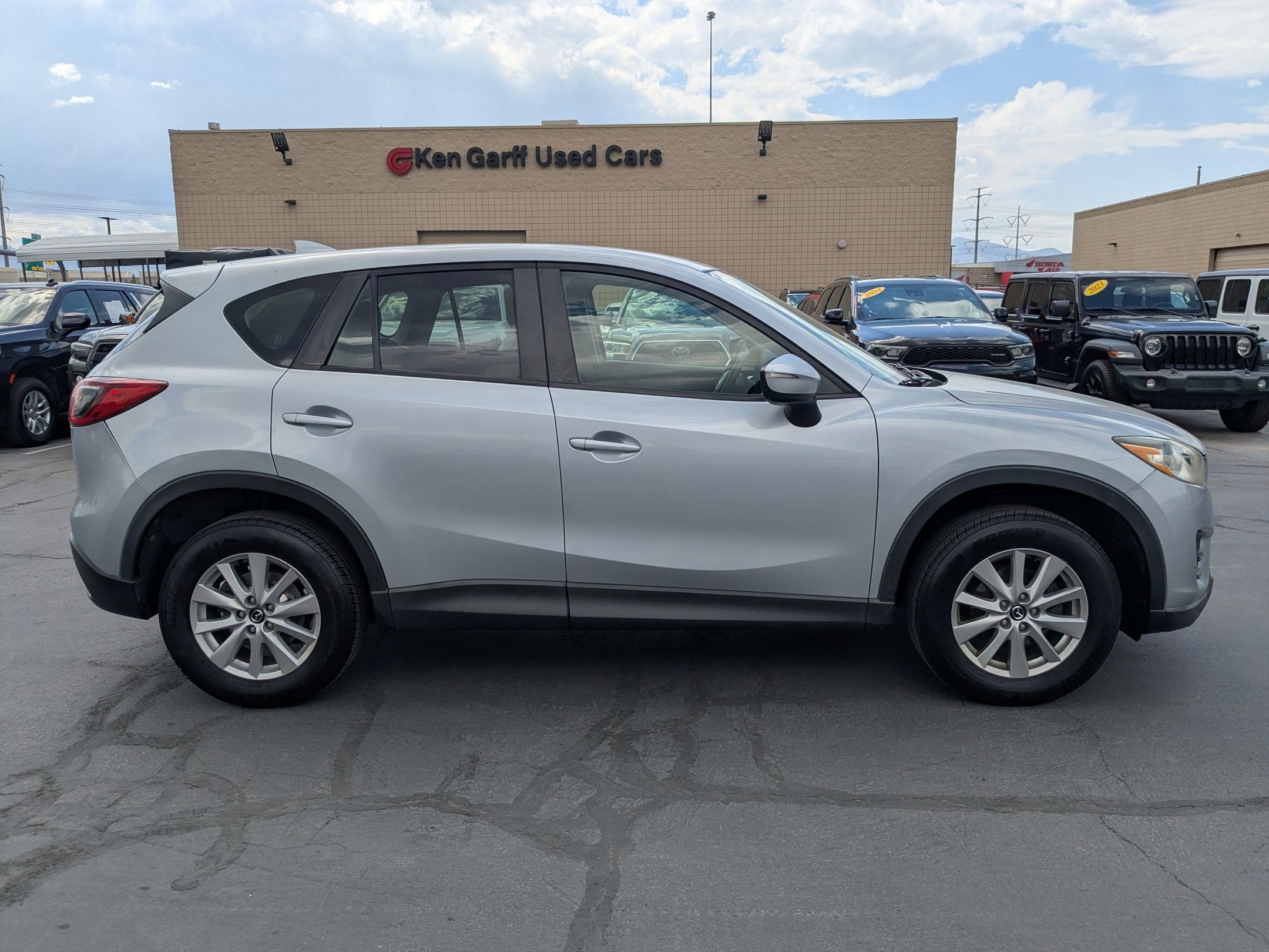 Used 2016 MAZDA CX-5 Sport AWD/4WD image 2