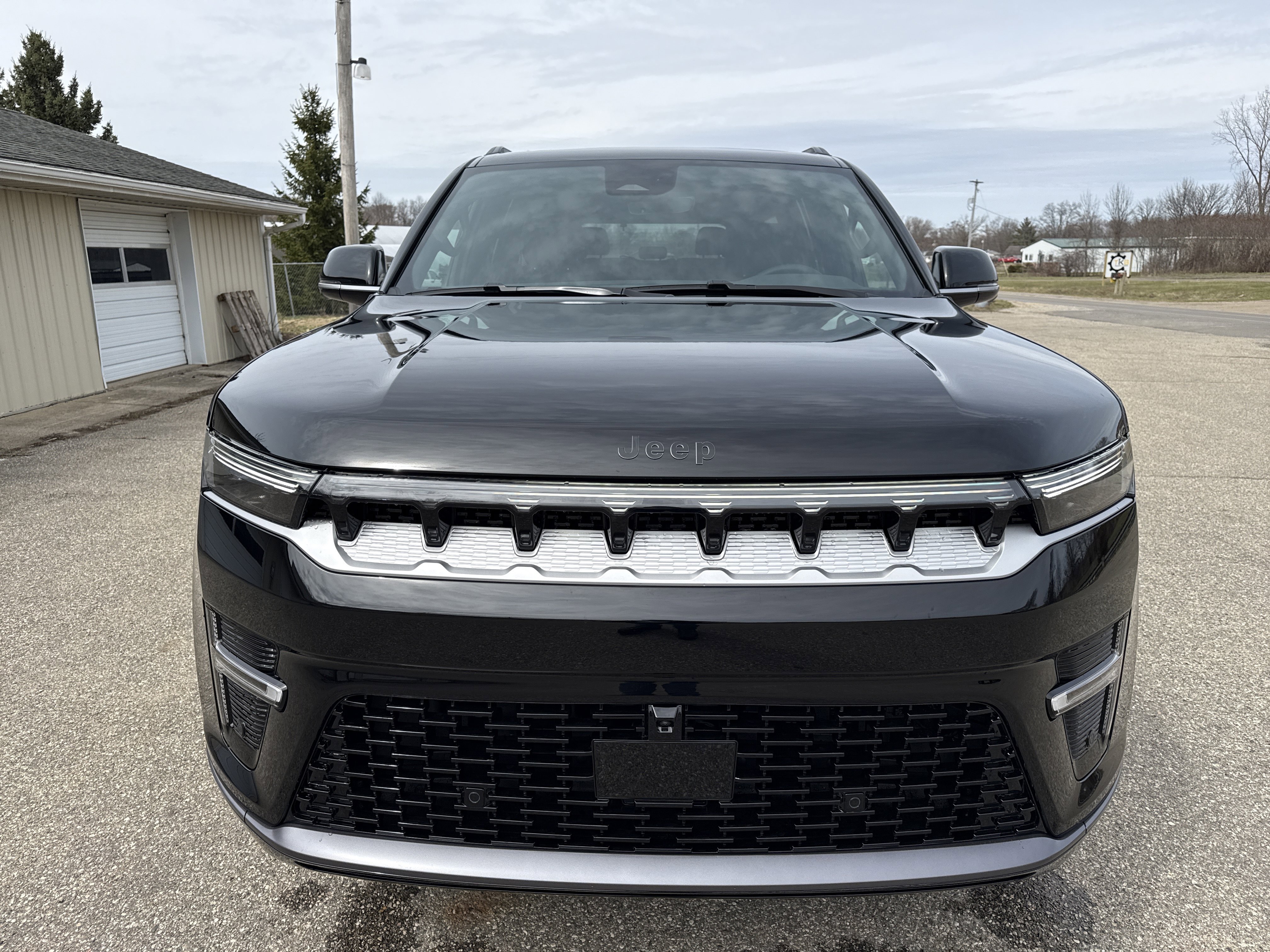 New 2026 Jeep Grand Wagoneer 4WD image 13