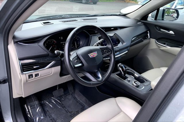 Used 2023 Cadillac XT4 Premium Luxury AWD/4WD image 14