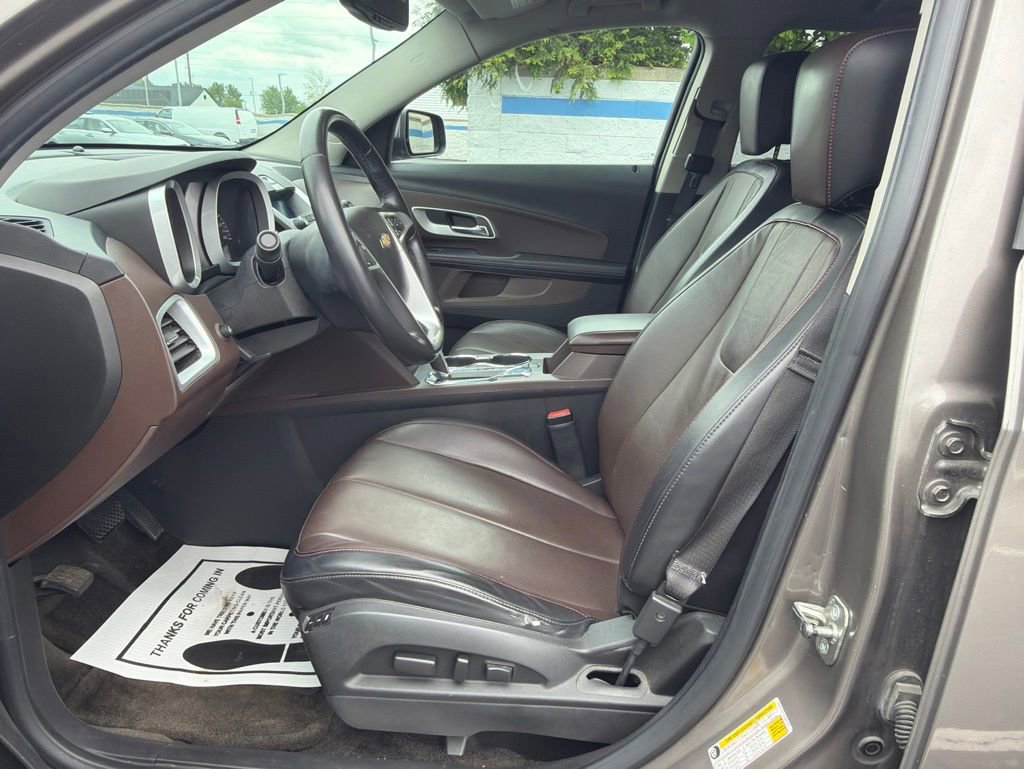 Used 2011 Chevrolet Equinox LTZ FWD image 16