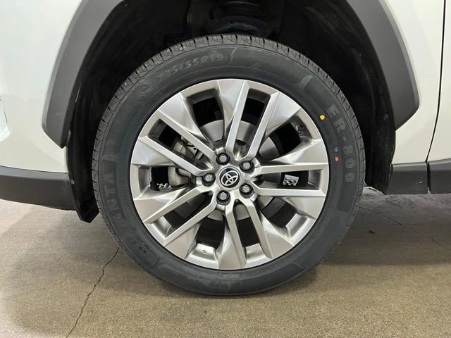 Certified 2022 Toyota RAV4 Limited image 24