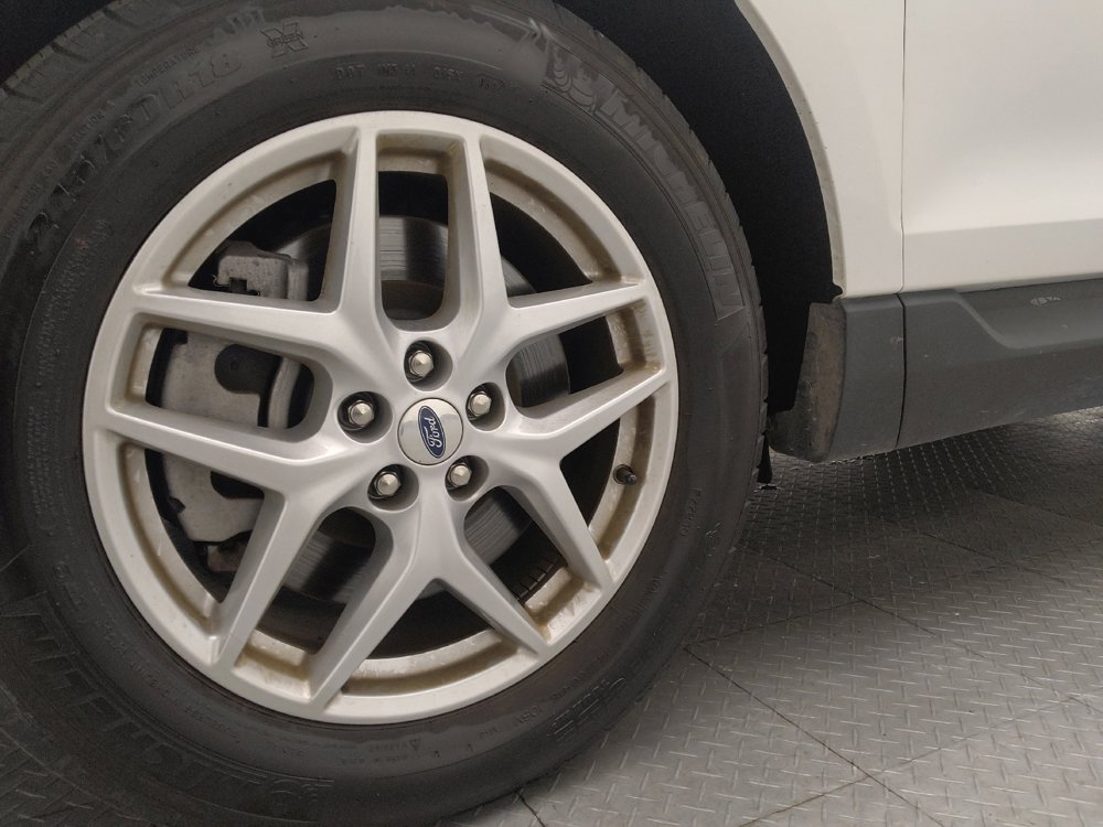 Used 2024 Ford Edge SEL image 31