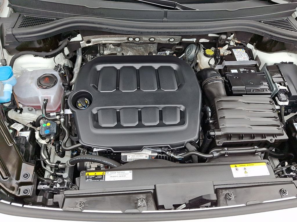 Used 2025 Volkswagen Tiguan S image 28