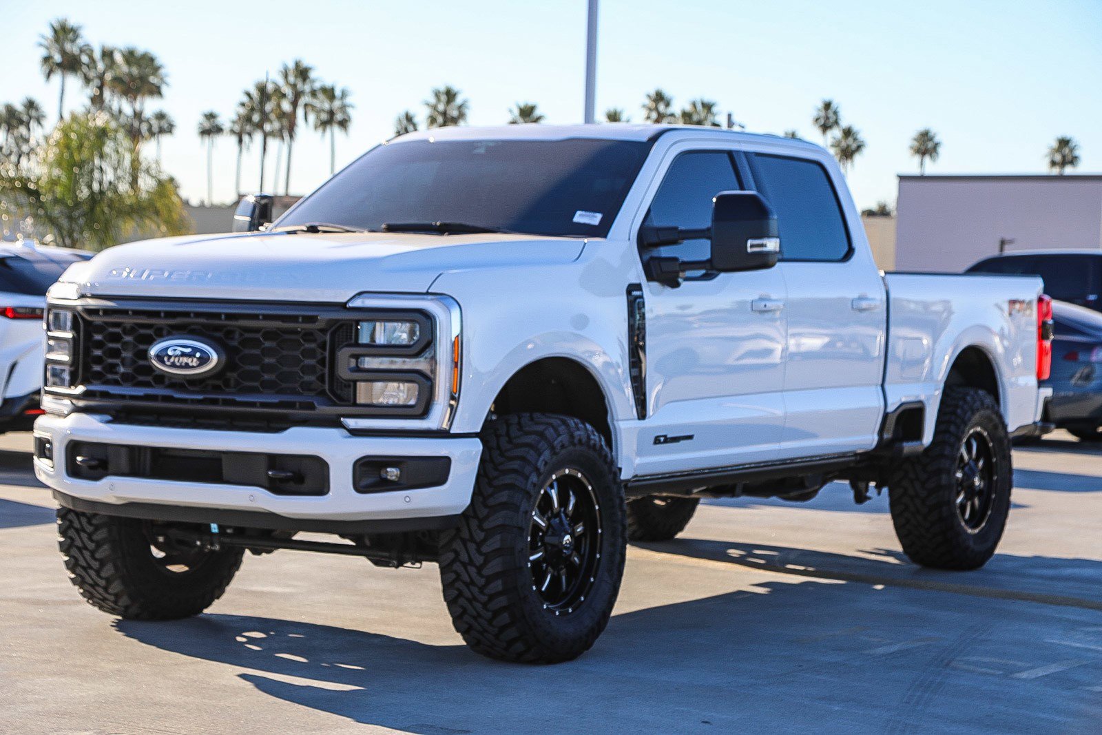 Used 2024 Ford F350 Lariat w/ Lariat Ultimate Package image 3