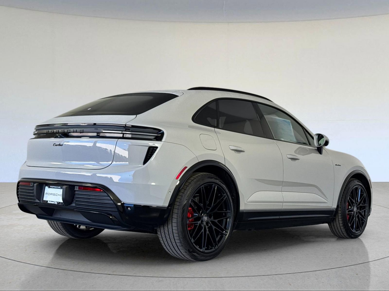 New 2026 Porsche Macan Turbo Electric image 8