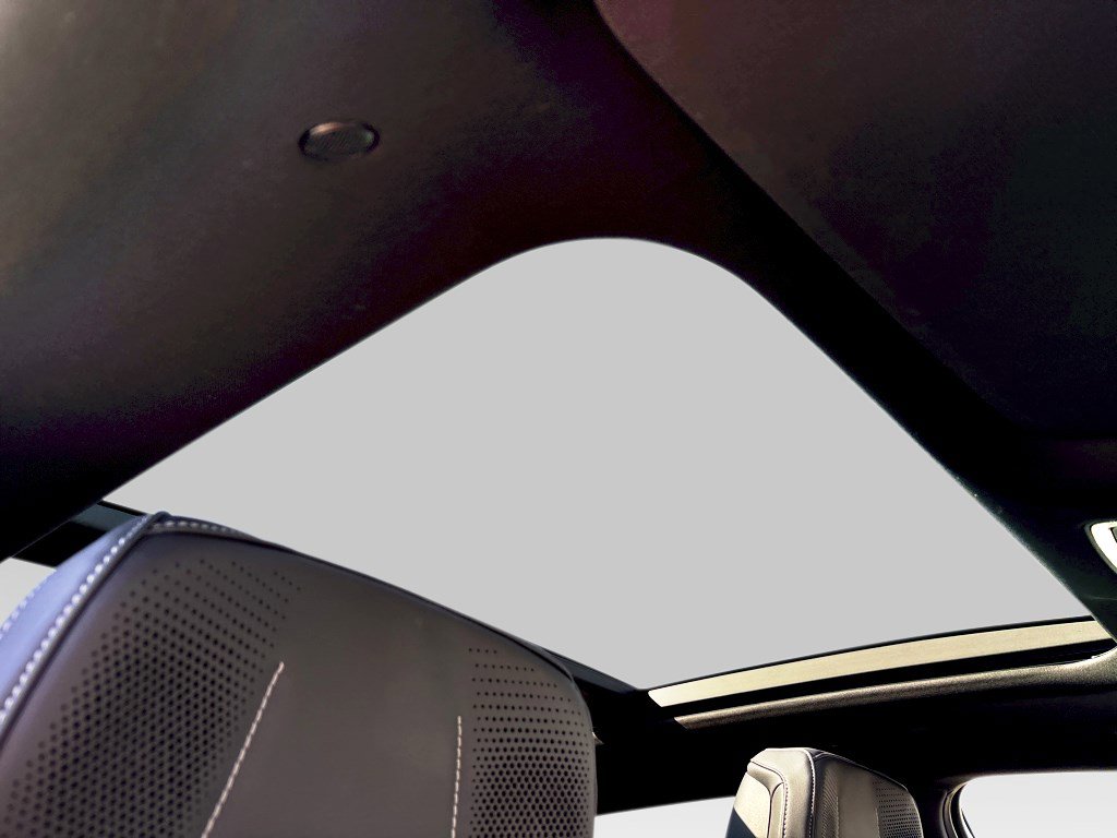 Used 2024 Cadillac Lyriq Sport image 11