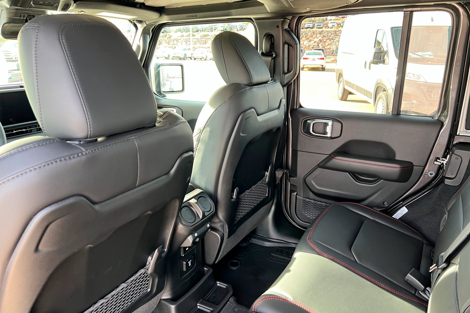 New 2026 Jeep Wrangler Unlimited Rubicon AWD/4WD image 19