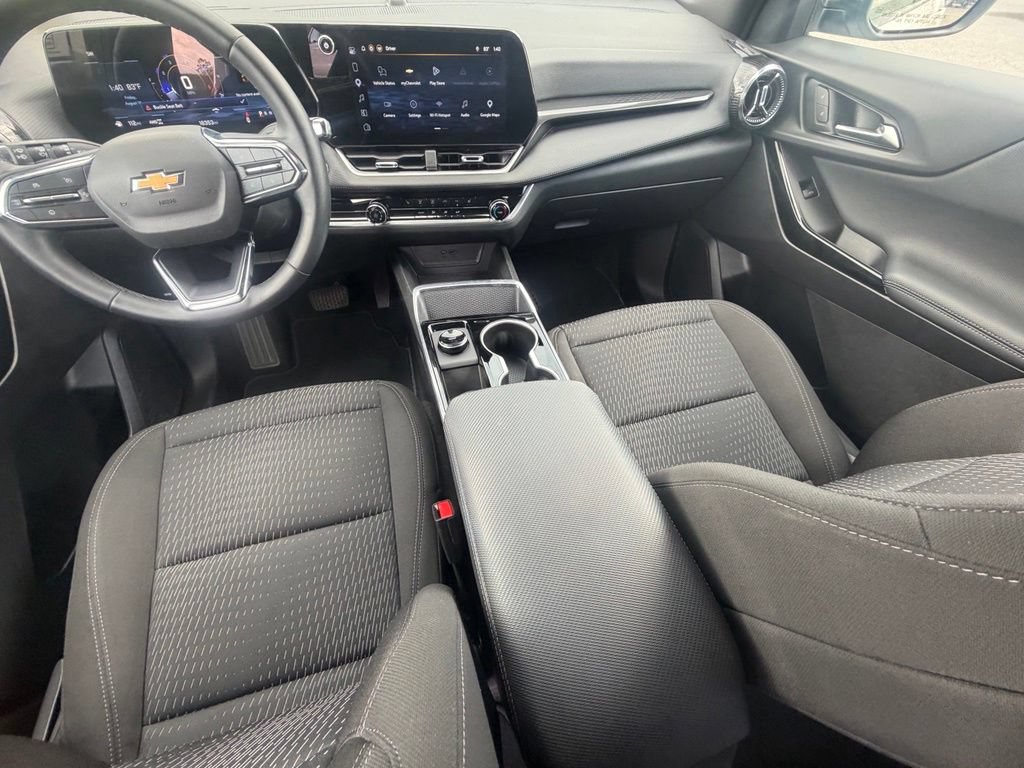 Used 2026 Chevrolet Equinox LT AWD/4WD image 11
