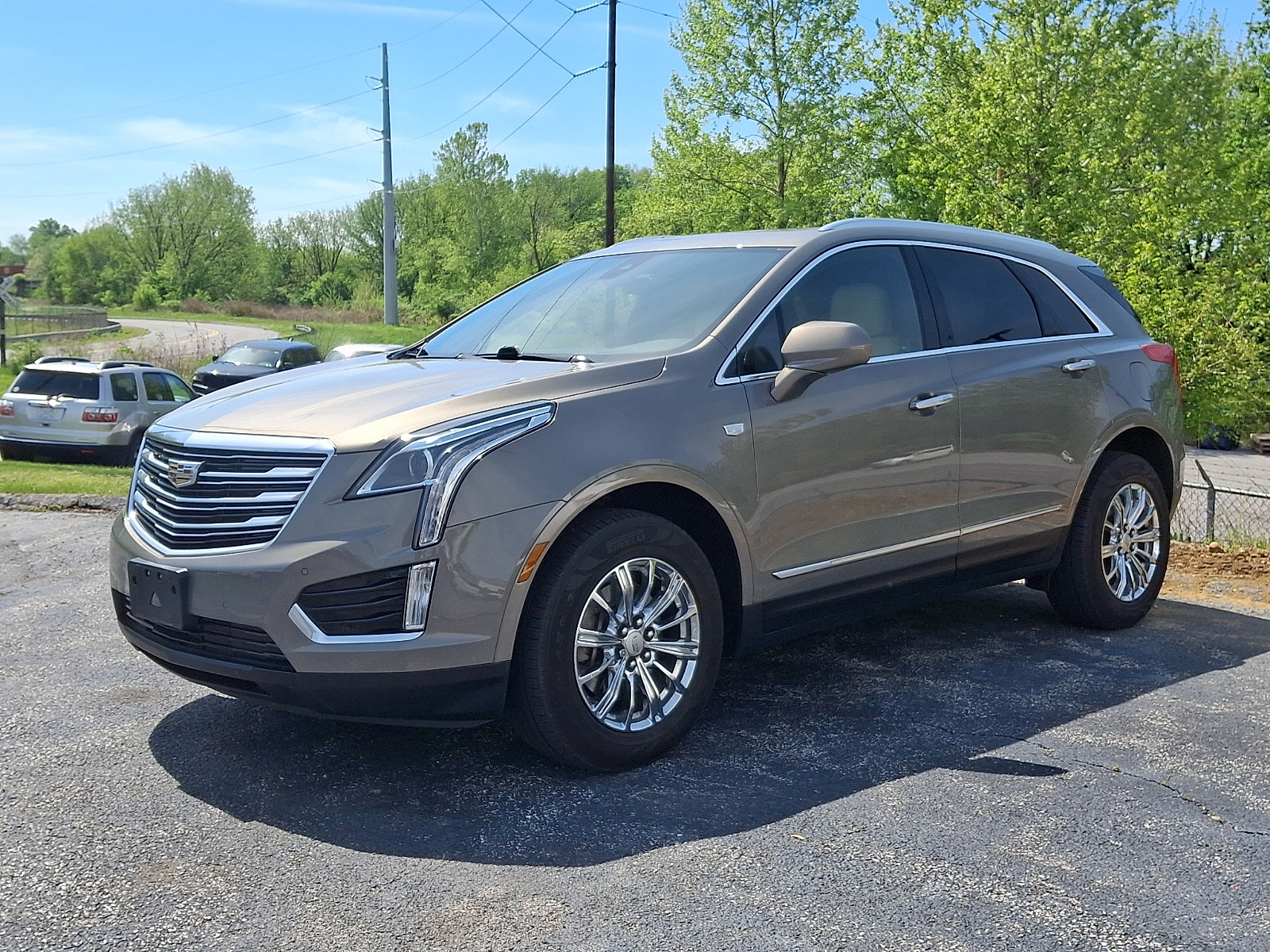 Used 2018 Cadillac XT5 Luxury w/ Driver Awareness Package FWD image 4