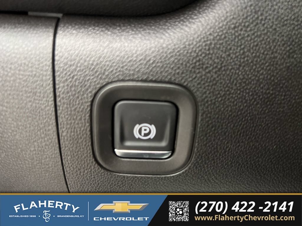 Used 2025 GMC Sierra 2500 Pro w/ 1SA Pro Safety Plus Package AWD/4WD image 24