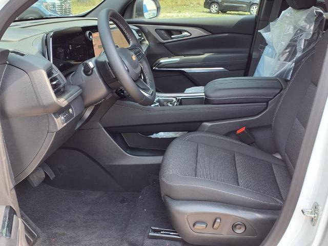 New 2026 Chevrolet Traverse LT image 11
