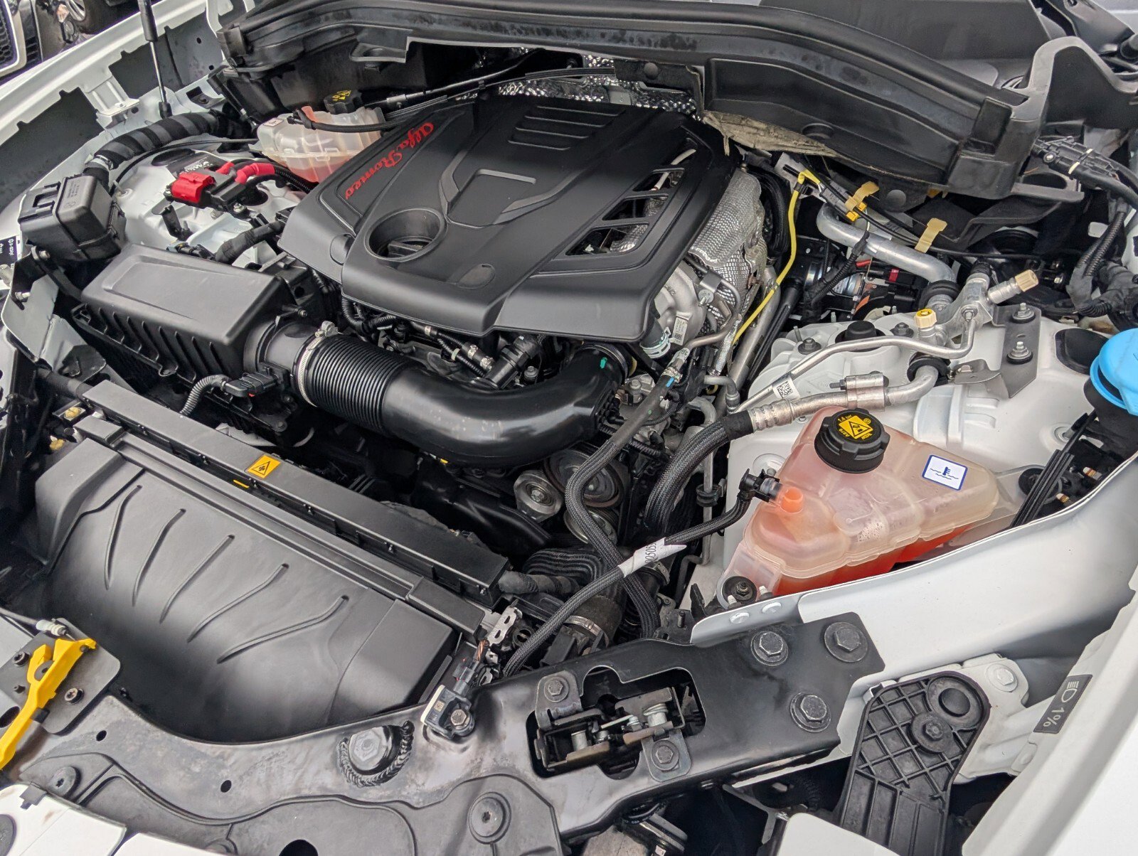 Used 2023 Alfa Romeo Stelvio Ti image 25