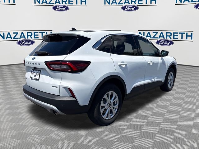 Used 2023 Ford Escape Active w/ Tech Pack #1 AWD/4WD image 7