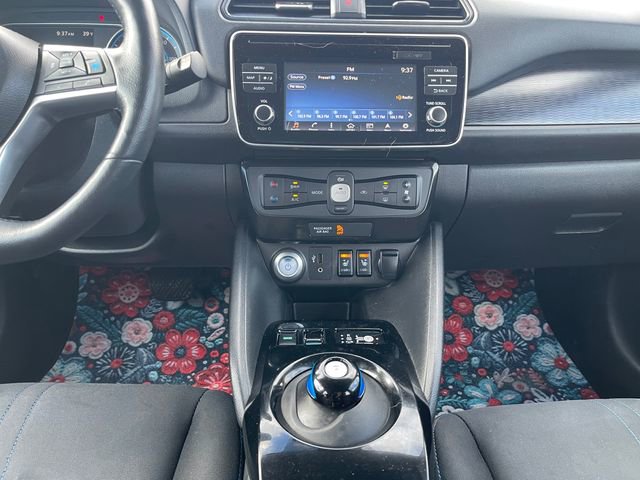 Used 2019 Nissan Leaf SV w/ SV Technology Package FWD image 11