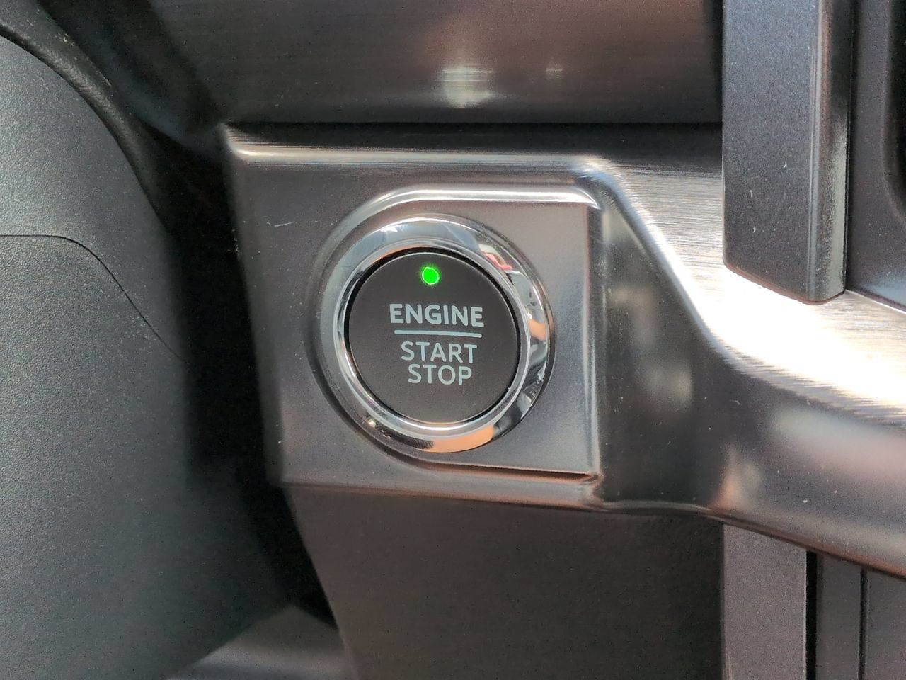 Used 2023 Ford F150 Lariat w/ Equipment Group 502A High AWD/4WD image 30