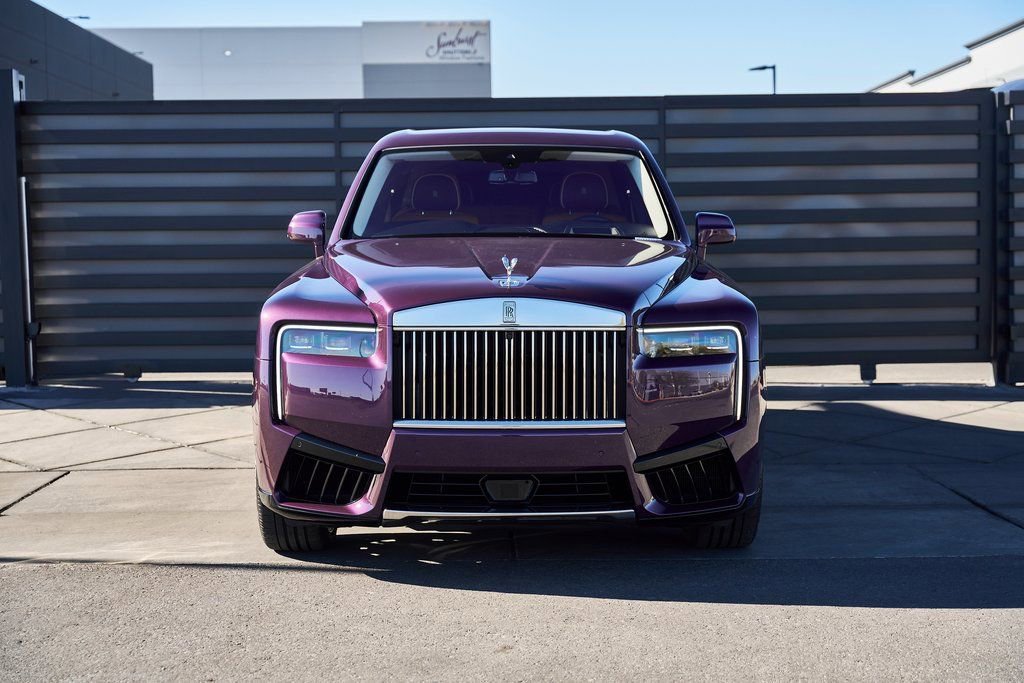 Used 2025 Rolls-Royce Cullinan AWD/4WD image 14