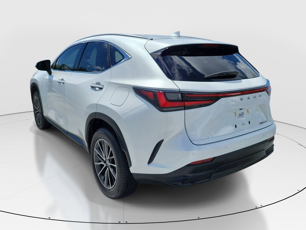 Used 2025 Lexus NX 250 FWD w/ Accessory Package (Z1) image 4